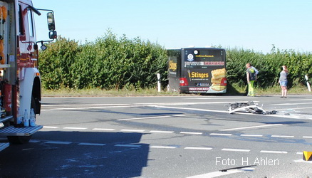 Unfall-2016-08-B221-Bus-a