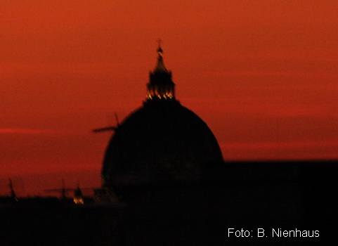 Rom-Petersdom-Abendrot