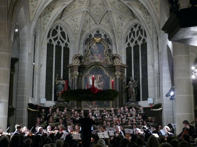 Kirchenchor-Mozartmesse-Totale