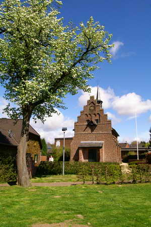 Brempter Kapelle im Mai Brempter Kapelle